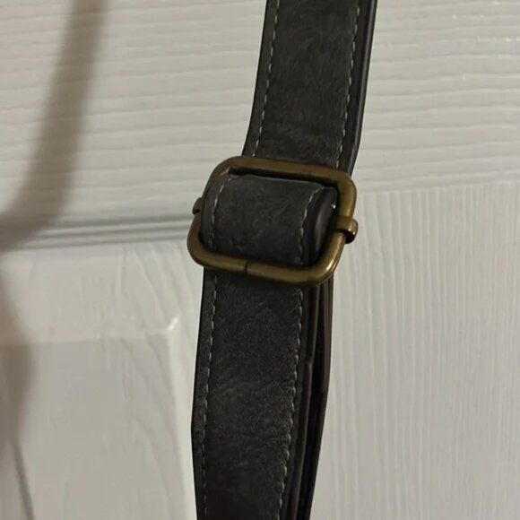 b.o.c Born Brierly Black Floral Vegan Leather Crossbody Gorgeous bag! - Picture 11 of 11